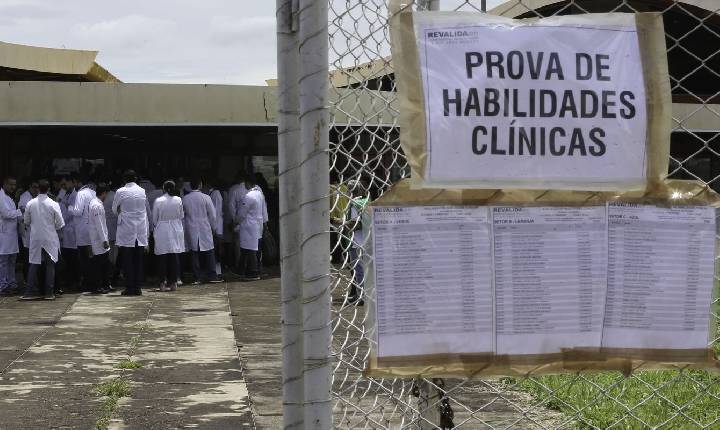 Revalida 2026/2: prazo de envio de diploma médico termina dia 19